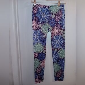 Winter Snowflake Patterned Leggings Blue Pink Green White M 7/9
